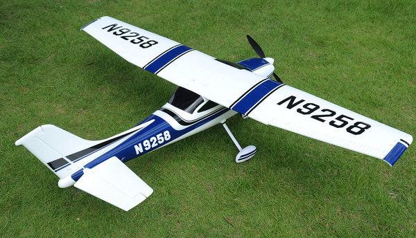 Air Trainer 1410 brushless blau